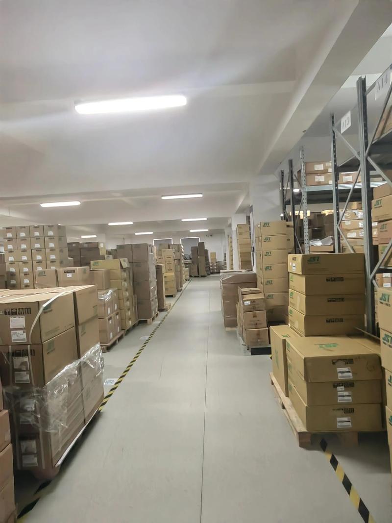 电子元器件供应商：趋势与发展